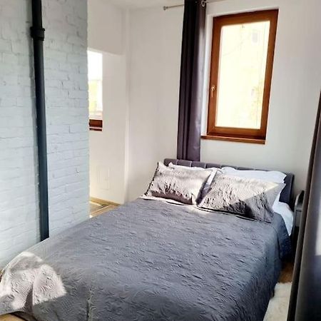 Cozy Apartment Near City Center Βουκουρέστι Εξωτερικό φωτογραφία